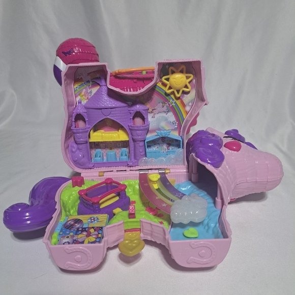Polly Pocket Set Of 4 Playsets - Flamingo Unicorn Cupcake Compact - Picture 5 of 8
